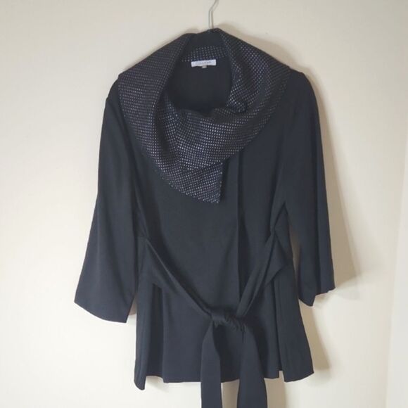 Calvin Klein Chic Black Jacket With Polka Dot Collar - Picture 1 of 10